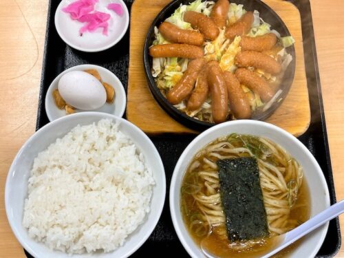 大盛軒(東中野)のウィンナー鉄板麺