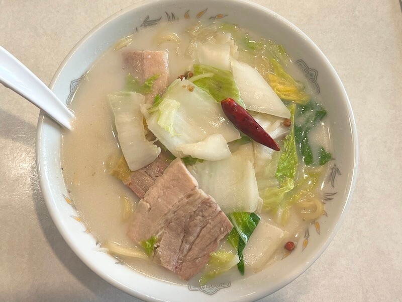 ヤンヤン（東銀座）の白肉湯麺