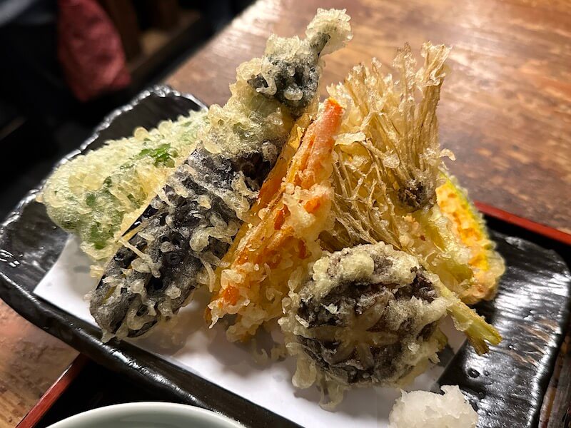 天ぷらはなす、にんじん、しいたけなど6種類