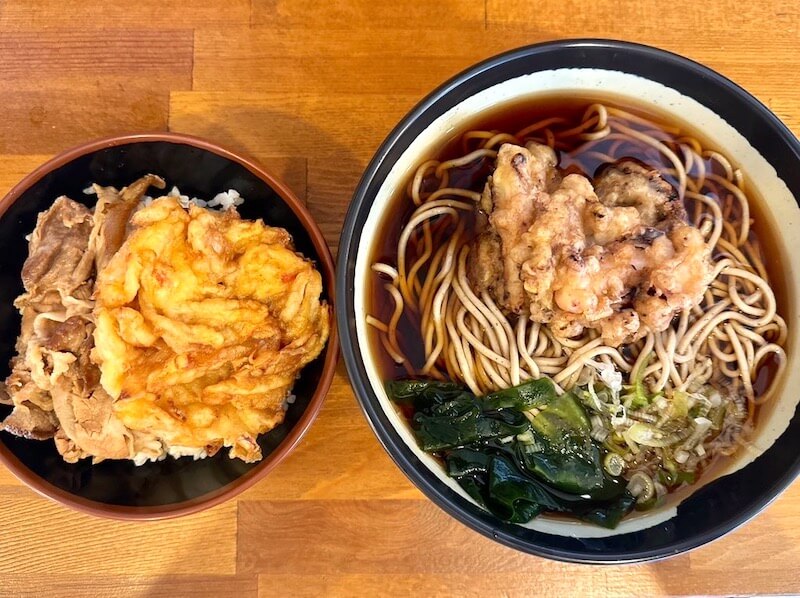 伊藤松吉商店の松吉丼セット（ゲソ天トッピング）