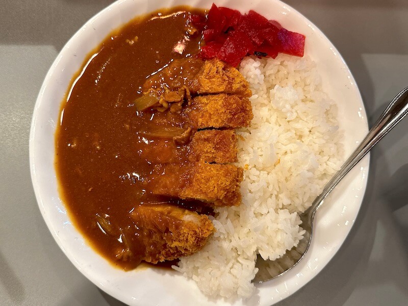 スタンドそば東京（岩本町）のカツカレー