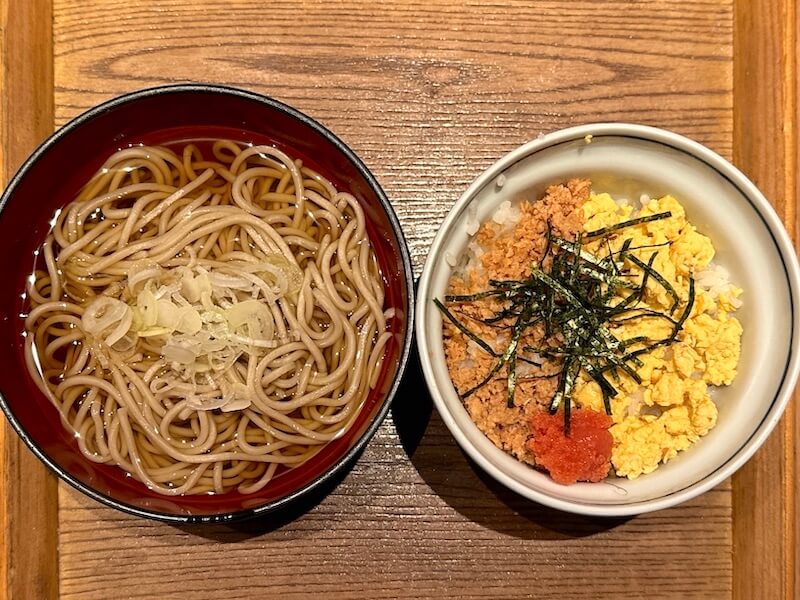 いまゐの朝定食（3色丼）