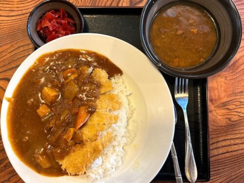 松月庵（代々木）のカツカレー