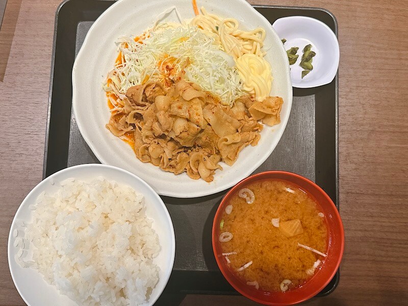 志野（五反田）の肉シチ定食