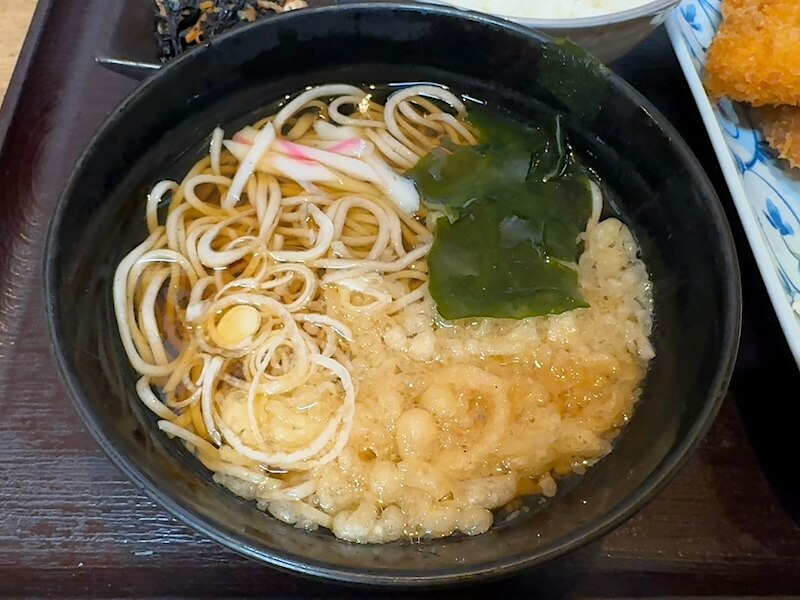 定食の汁物をミニそばに変更