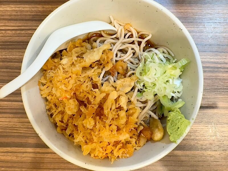 稜(綾瀬)の冷やしたぬきそば