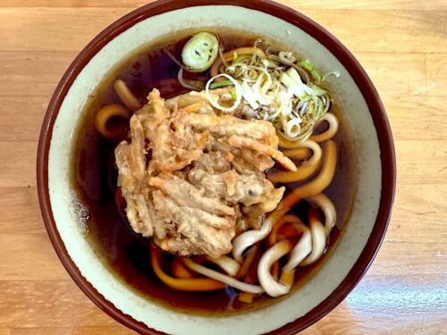 そば谷（板橋本町）のごぼう天うどん（地粉太うどん）