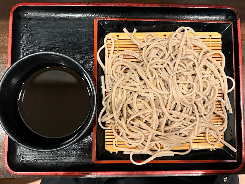 蕎麦たかね（茅場町）の田舎ざるそば