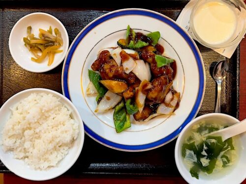 芊品香（九段下）の酢豚定食