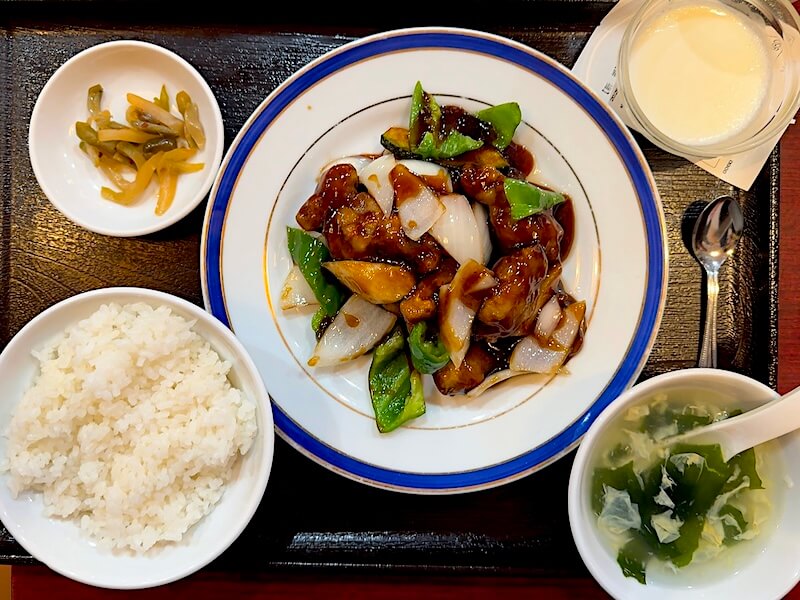 芊品香(九段下)の酢豚定食