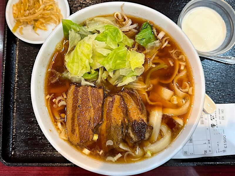 芊品香(九段下)の焼豚刀削麺