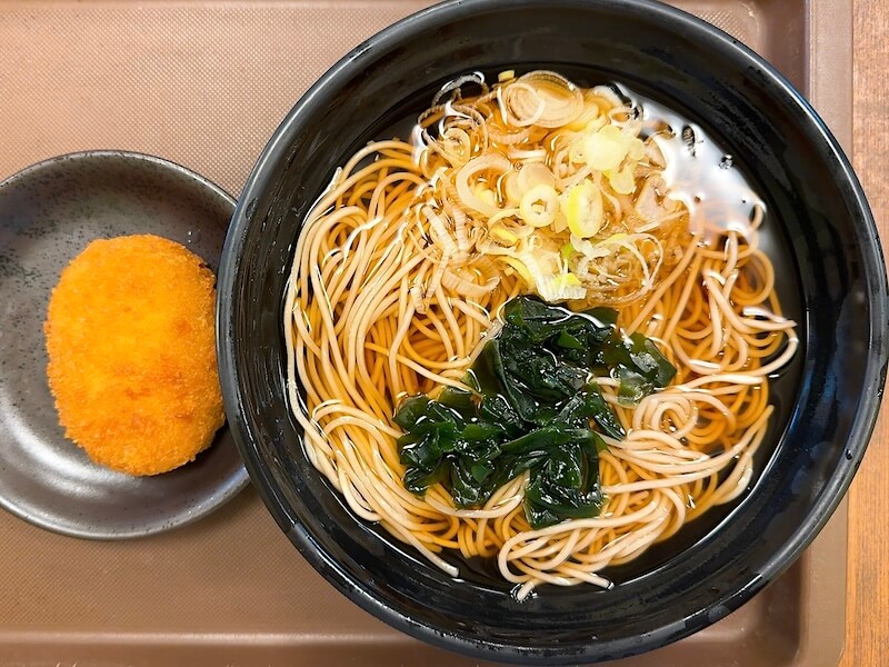 匠そば（御徒町）のコロッケそば