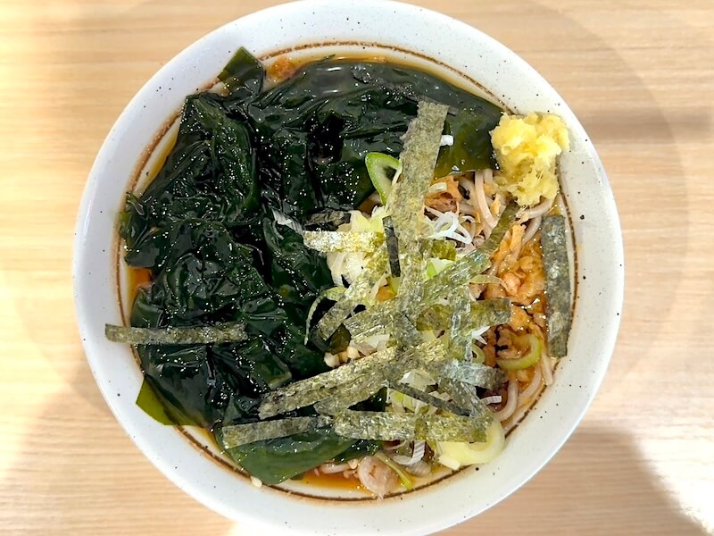 豊はる（小川町）の冷やしわかめたぬきそば