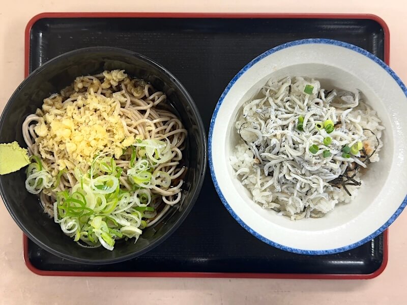 亀よし（茅場町）のしらす丼セット