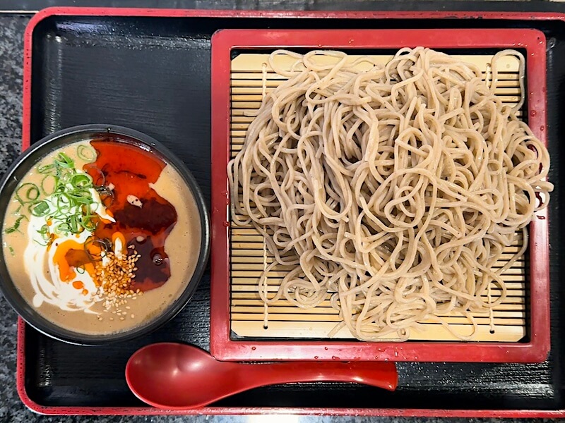 à la 麓屋（三田）の胡麻辛つけそば