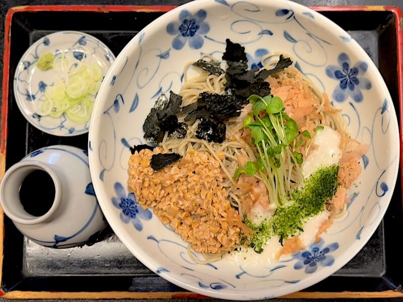 神田尾張屋本店の冷やし納豆そば