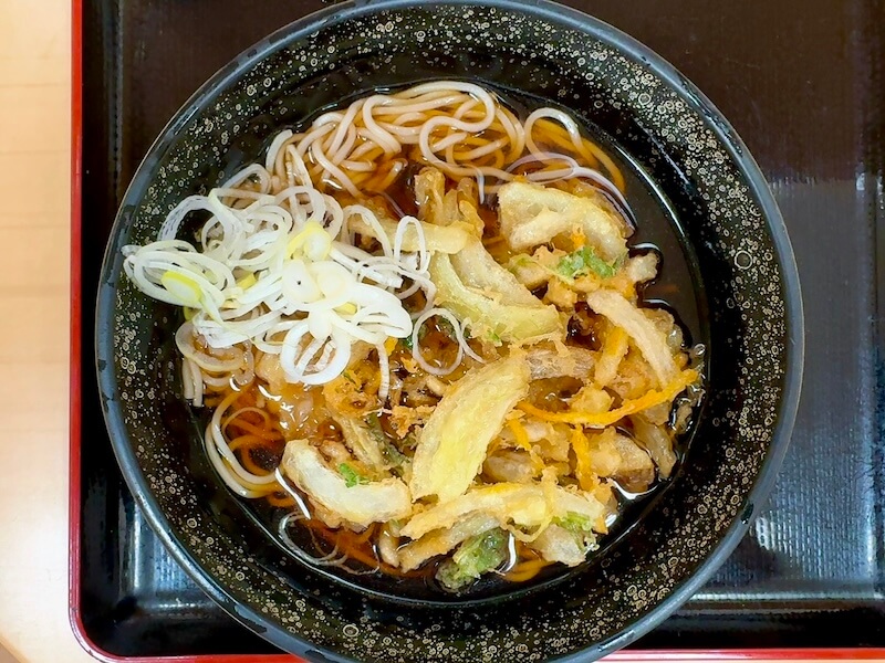 梅もとのかき揚げそば