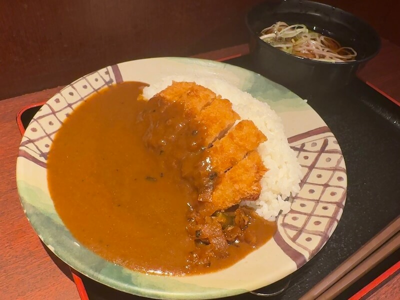 越後そばのカツカレー