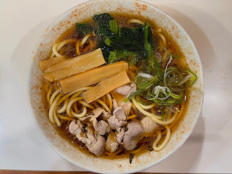 麺処盛盛の蕎麦屋のらーめん