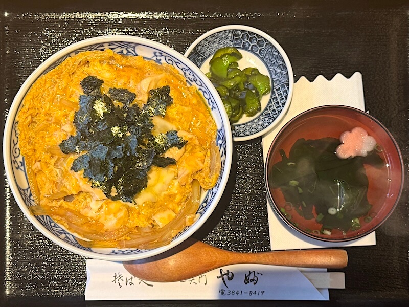 二天門やぶ（浅草）の親子丼