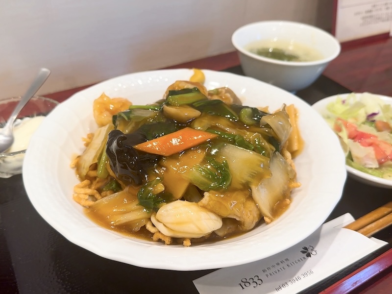 1833（巣鴨）のあんかけかた焼きそば