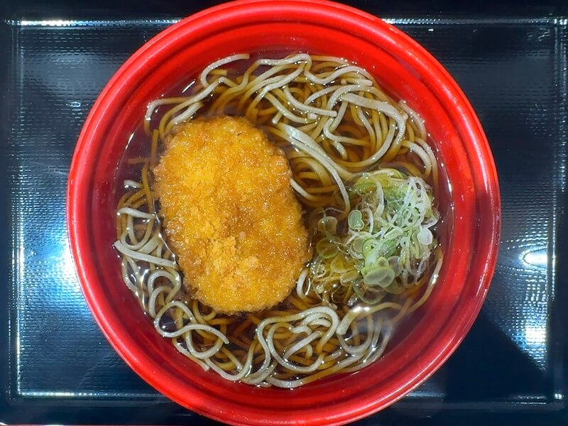 よもだそば二八のコロッケそば