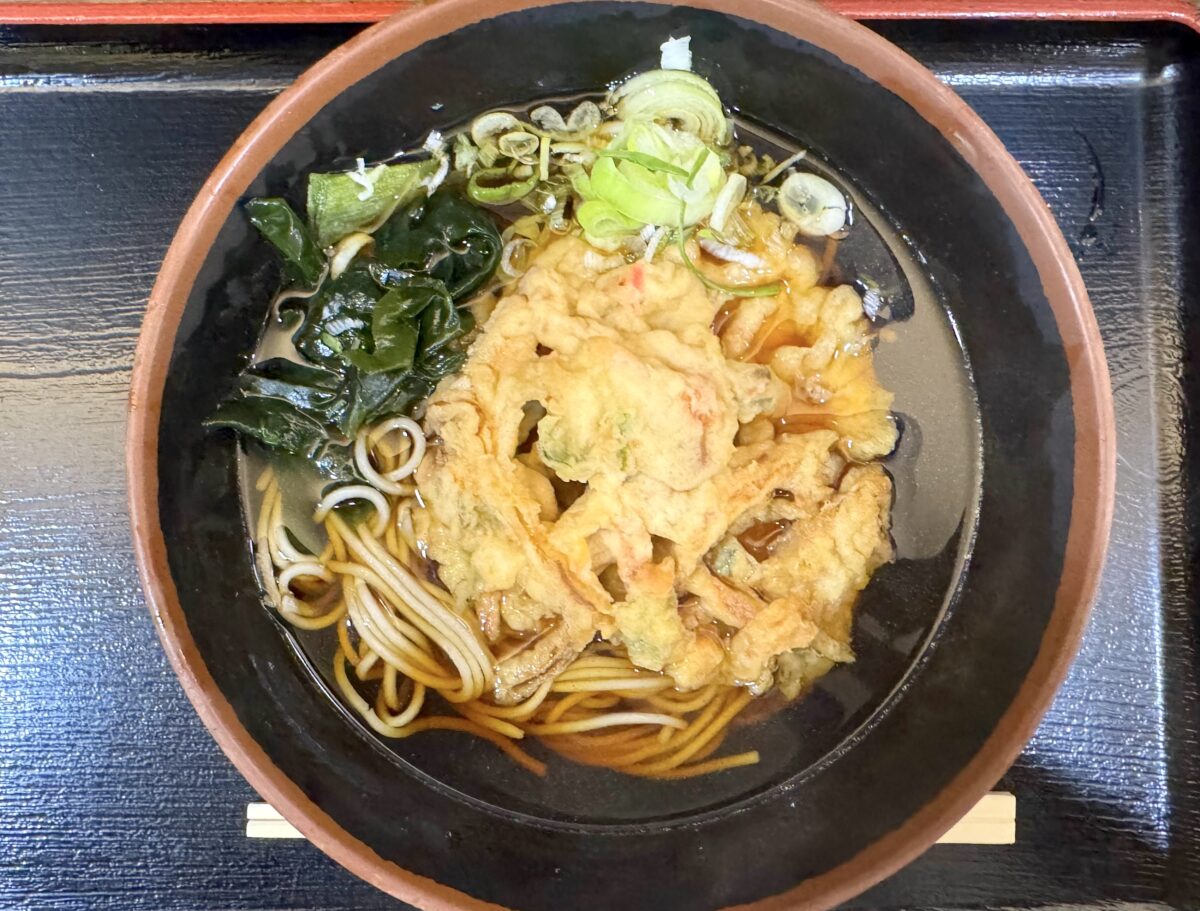 信州そば本陣のかき揚げそば