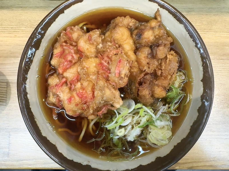 芽衣やのそば普通＋イカゲソ天・紅しょうが鶏天