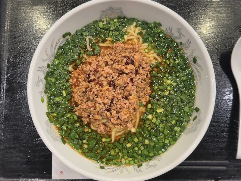 光華亭の四川風湯麺半チャーハン付き1