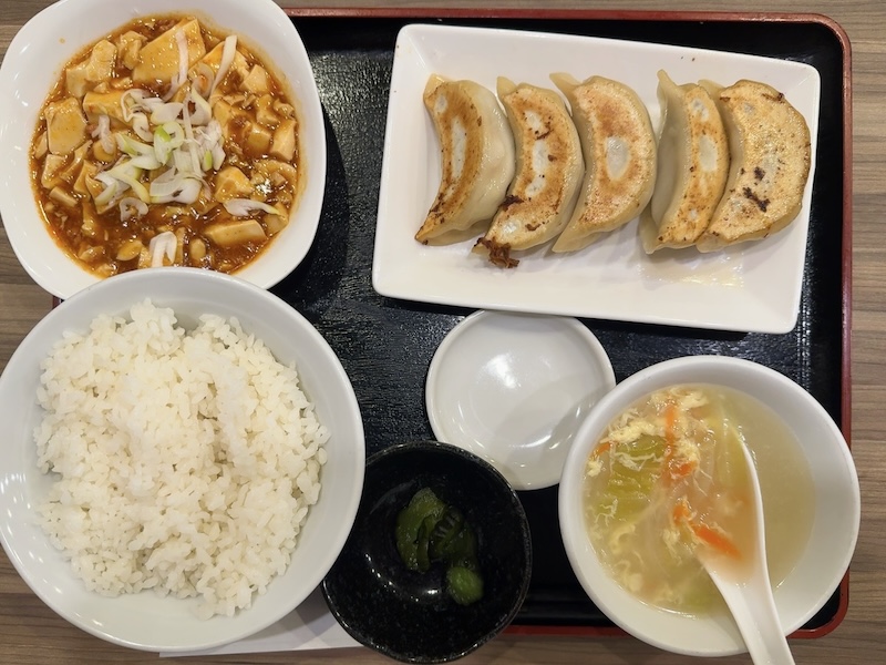 光華亭の選べる付け合わせセット定食（餃子）1