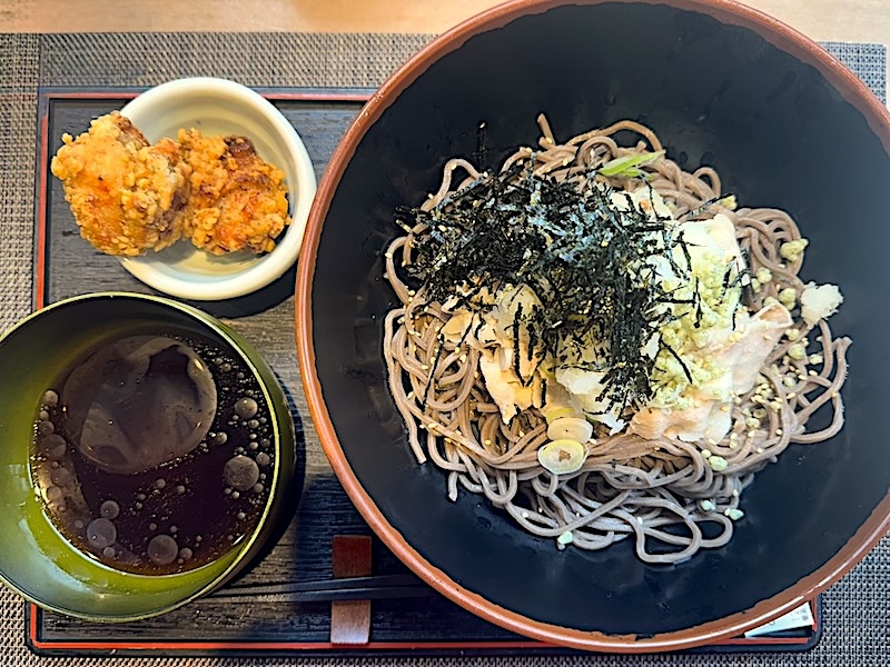 陸人のおろし肉そば