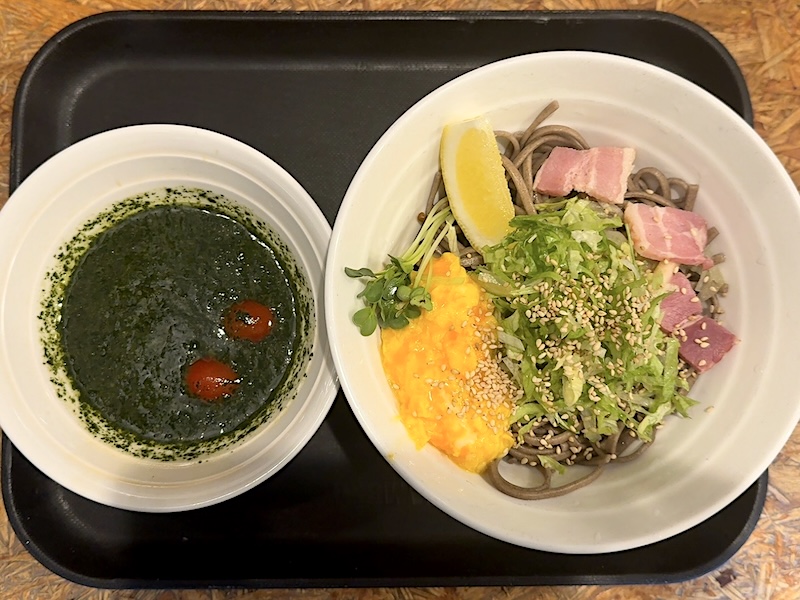 そばうさのバジル温そば1
