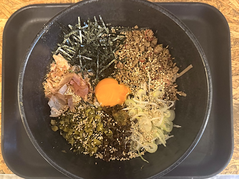 そばうさのスタミナまぜそば冷