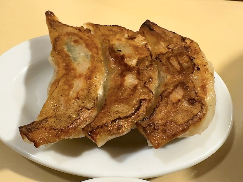 白龍の餃子3個
