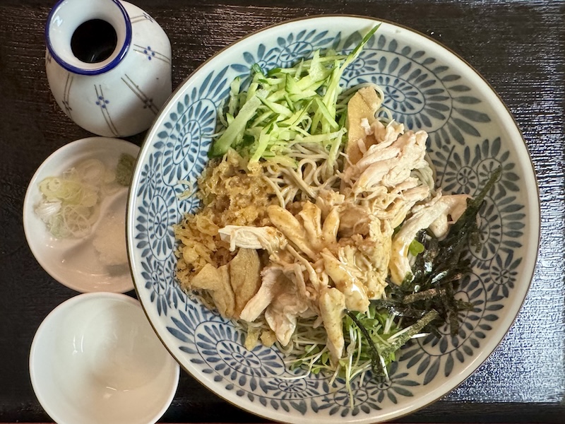 神田錦町更科のごまだれとりきゅうりそば