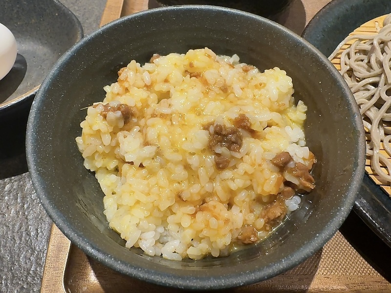 トムラウシの和牛そぼろ玉子めし2